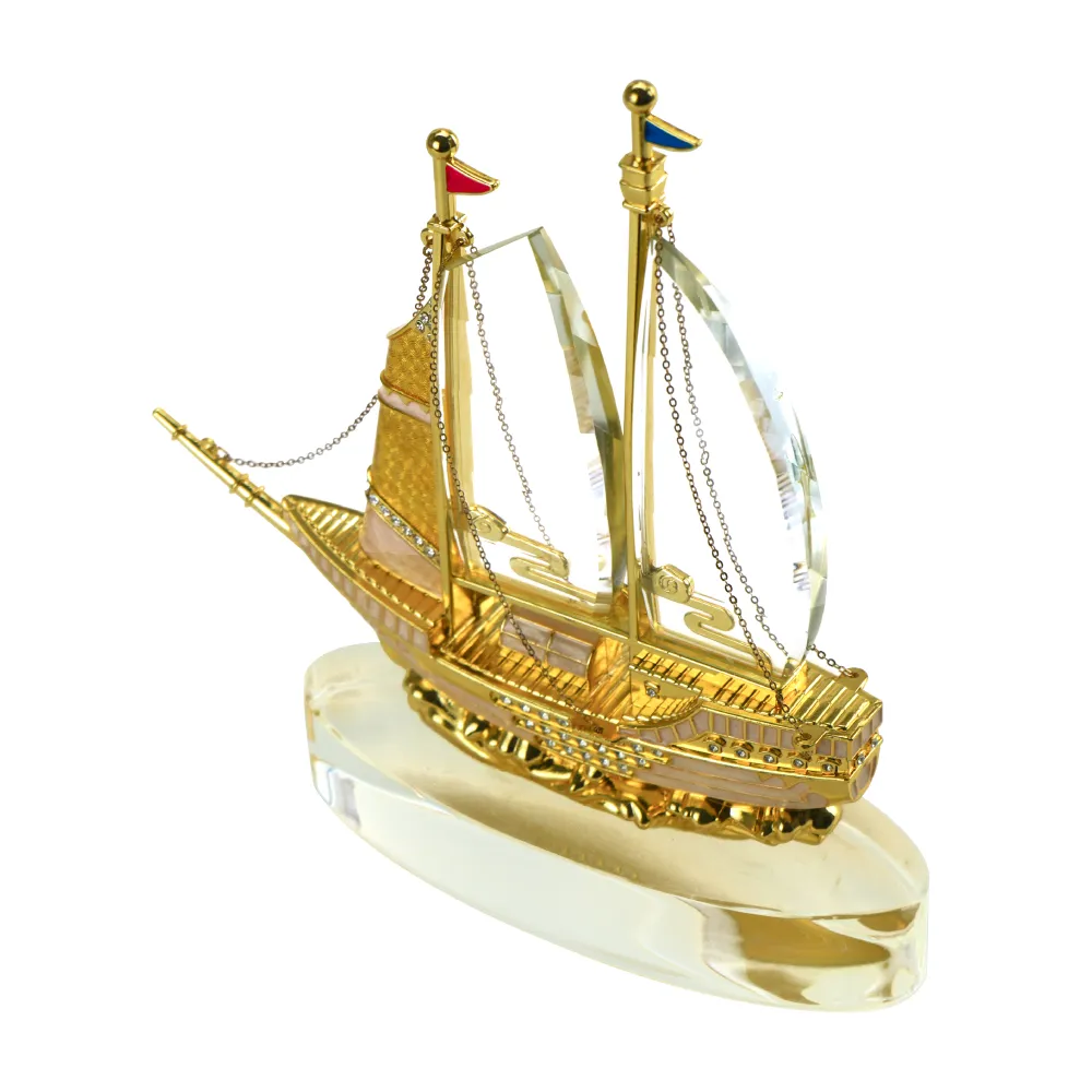 Golden-Boat-Shape-Memento-in-Metal-with-Glass-Base-TR-07-View.webp